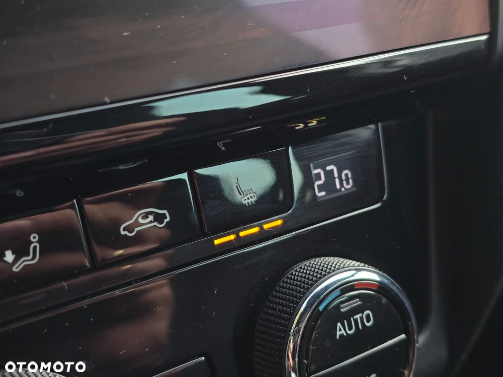 Skoda Octavia 2.0 TDI 4x4 DSG RS - 31