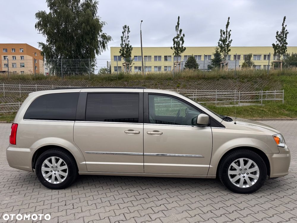 Chrysler Town & Country 3.6 Touring - 6