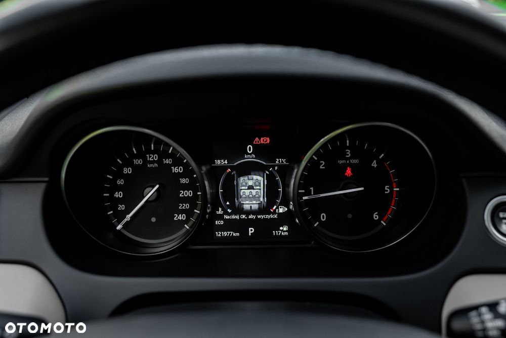 Land Rover Discovery Sport D150 - 32