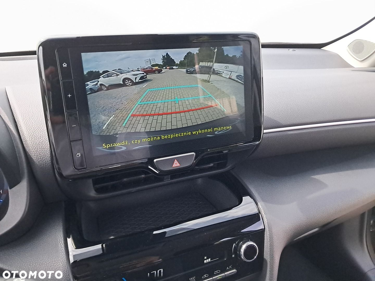 Toyota Yaris Cross - 21