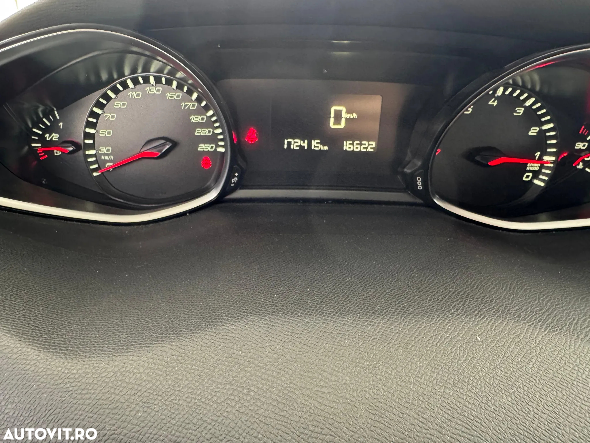 Peugeot 308 SW PureTech 110 Stop & Start Allure - 8