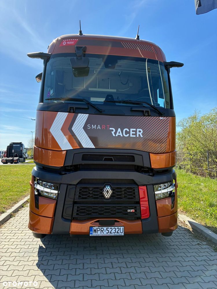 Renault T480 HIGH SLEEPER CAB - 6