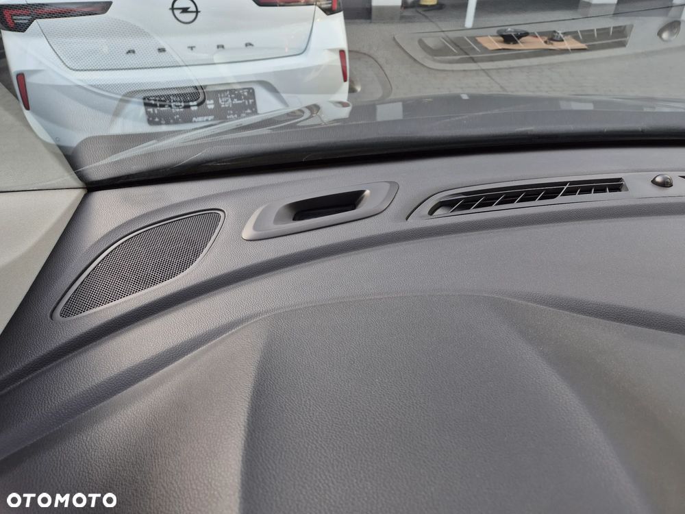 Opel Astra 1.4 Turbo Dynamic - 24