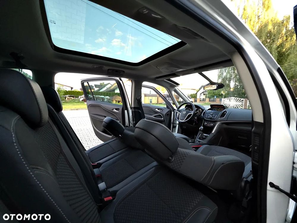 Opel Zafira Tourer 1.4 Turbo Sport - 38
