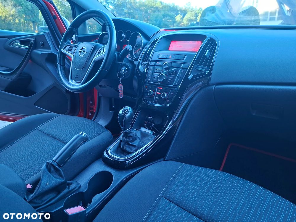 Opel Astra 1.4 T Sport - 8