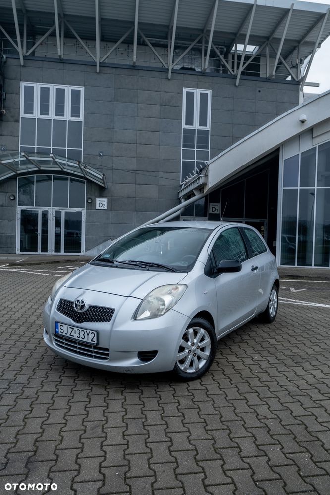 Toyota Yaris - 2