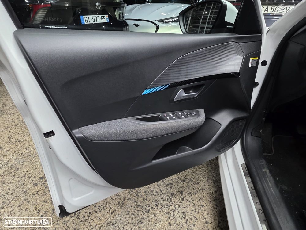 Peugeot e-208 50 kWh Style - 13