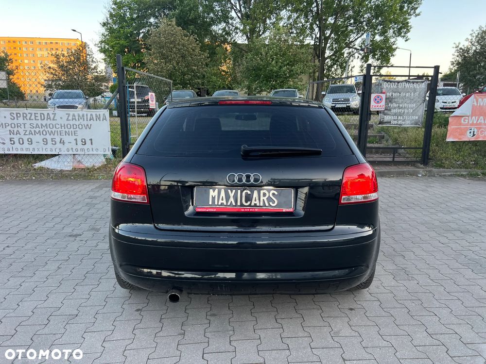 Audi A3 1.6 Ambiente - 13