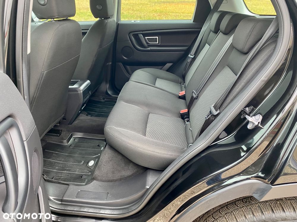Land Rover Discovery Sport - 24