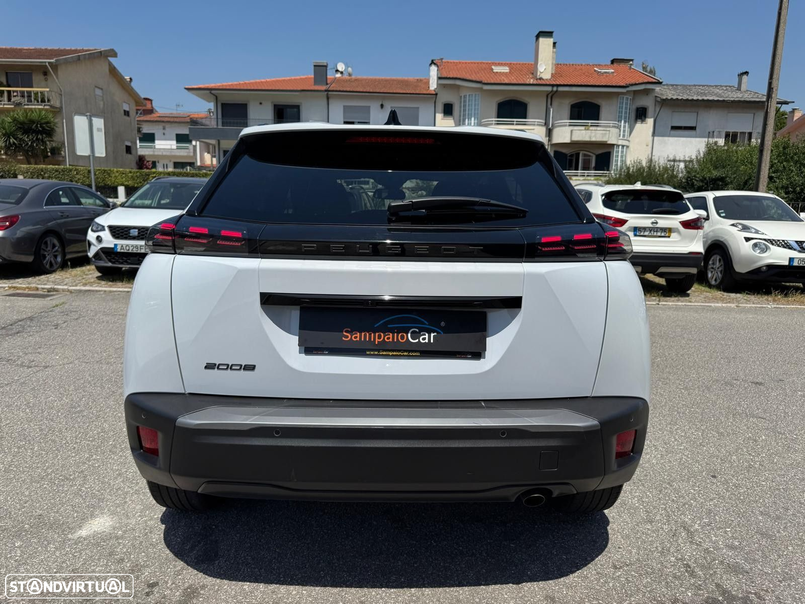 Peugeot 2008 1.2 PureTech Allure Pack - 12