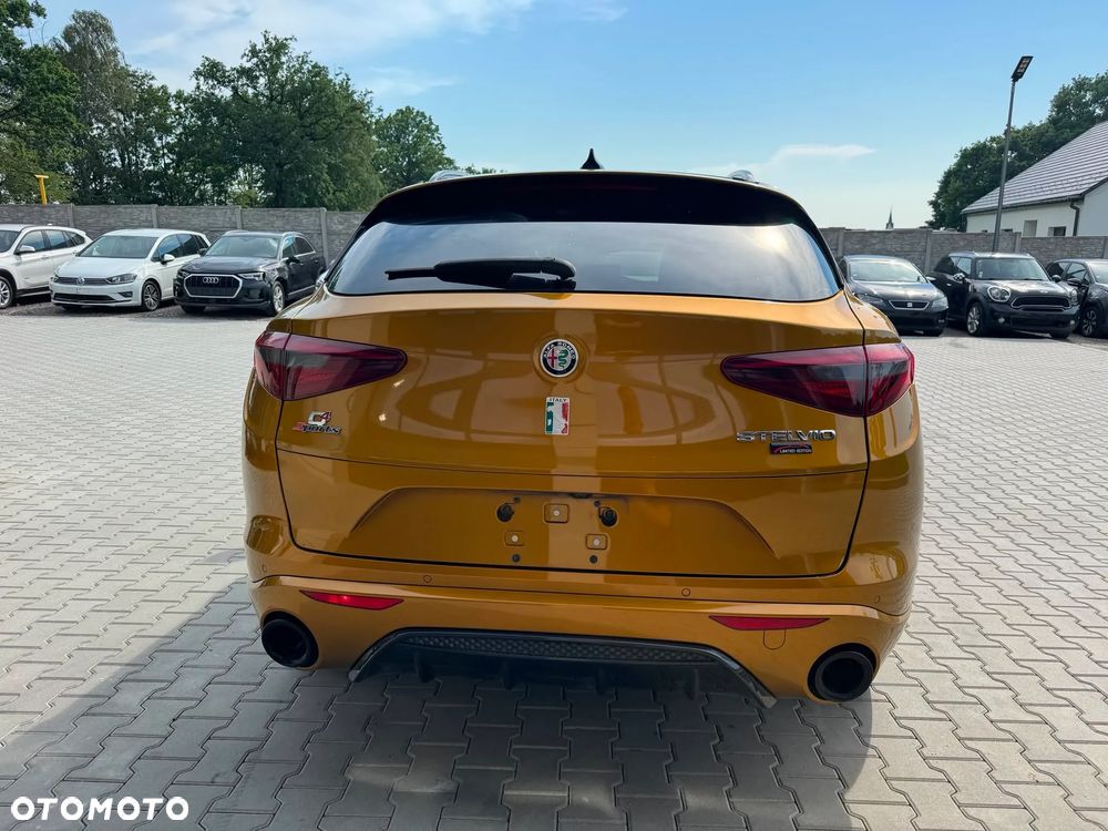 Alfa Romeo Stelvio 2.0 Turbo 16V AT8-Q4 Tributo Italiano - 9