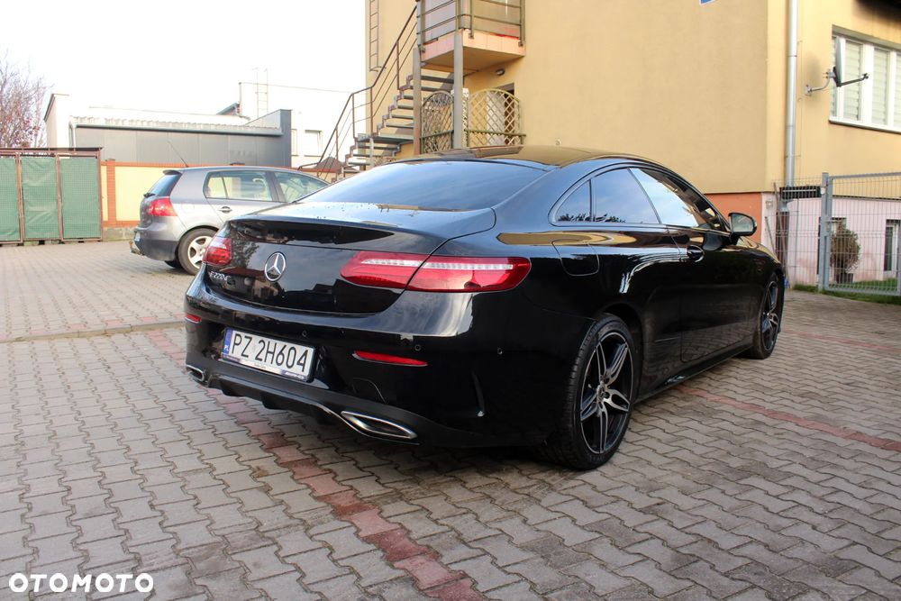 Mercedes-Benz Klasa E 220 d 9G-TRONIC - 18