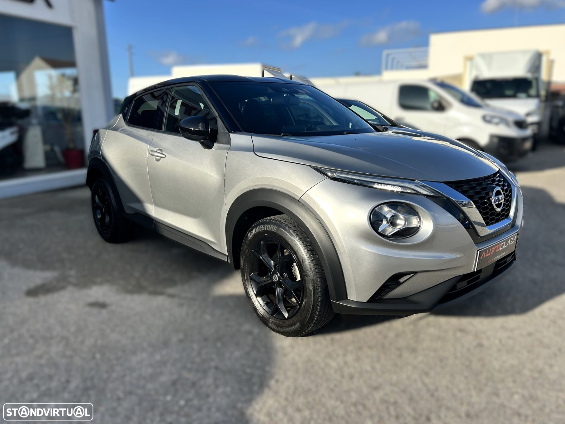Nissan Juke 1.0 DIG-T N-Connecta DCT - 4