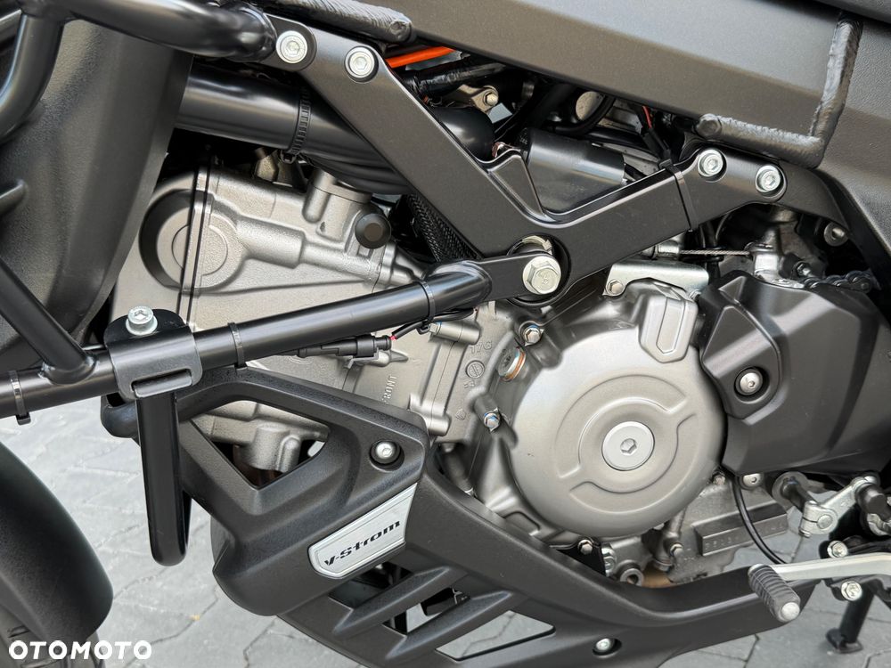 Suzuki V-STROM - 38