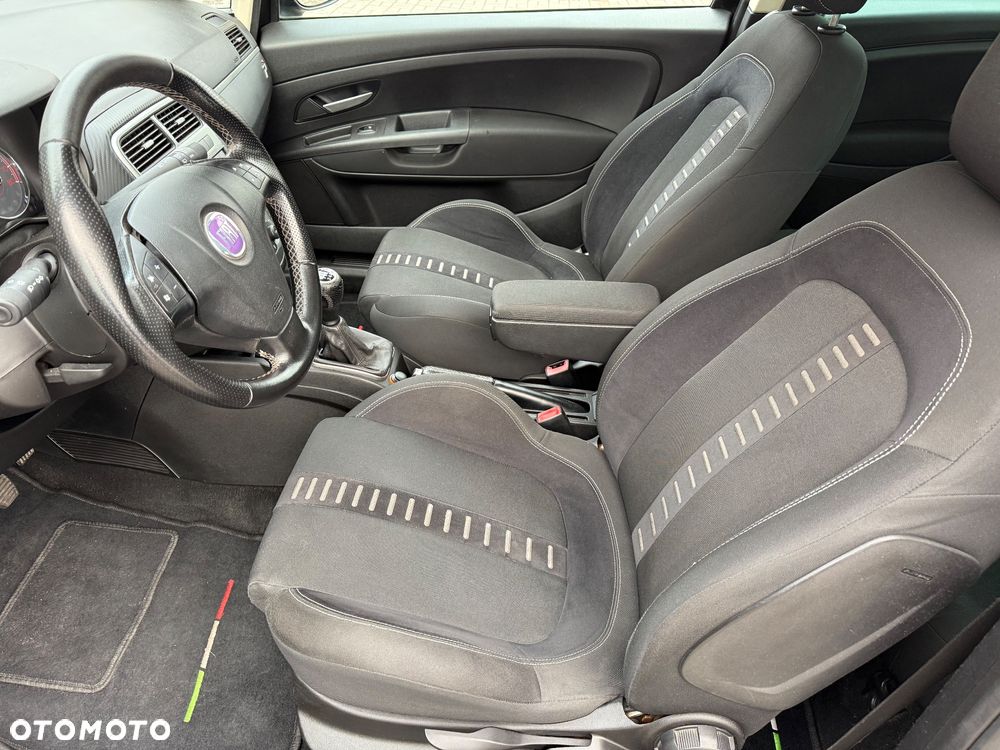 Fiat Grande Punto - 14