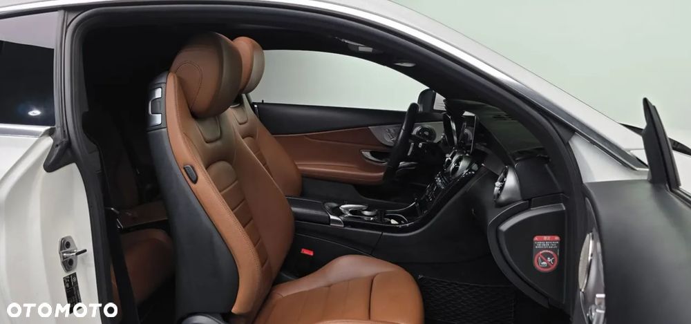 Mercedes-Benz Klasa C 220 d 4Matic 9G-TRONIC AMG Line Plus - 5