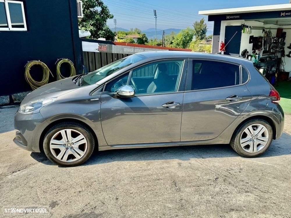 Peugeot 208 1.2 PureTech Style - 2