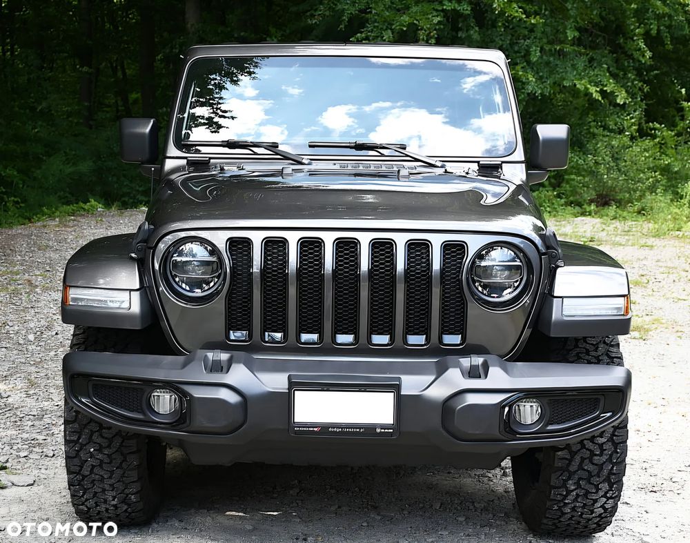 Jeep Wrangler - 2