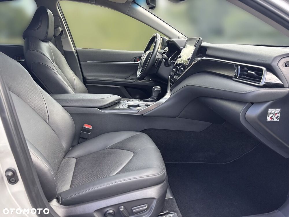 Toyota Camry 2.5 Hybrid Executive CVT - 15