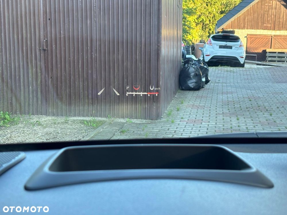 Toyota Yaris 116 1.5 VVT-i Black&White - 10