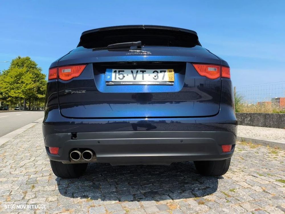 Jaguar F-Pace 2.0 i4D Prestige Aut. - 9