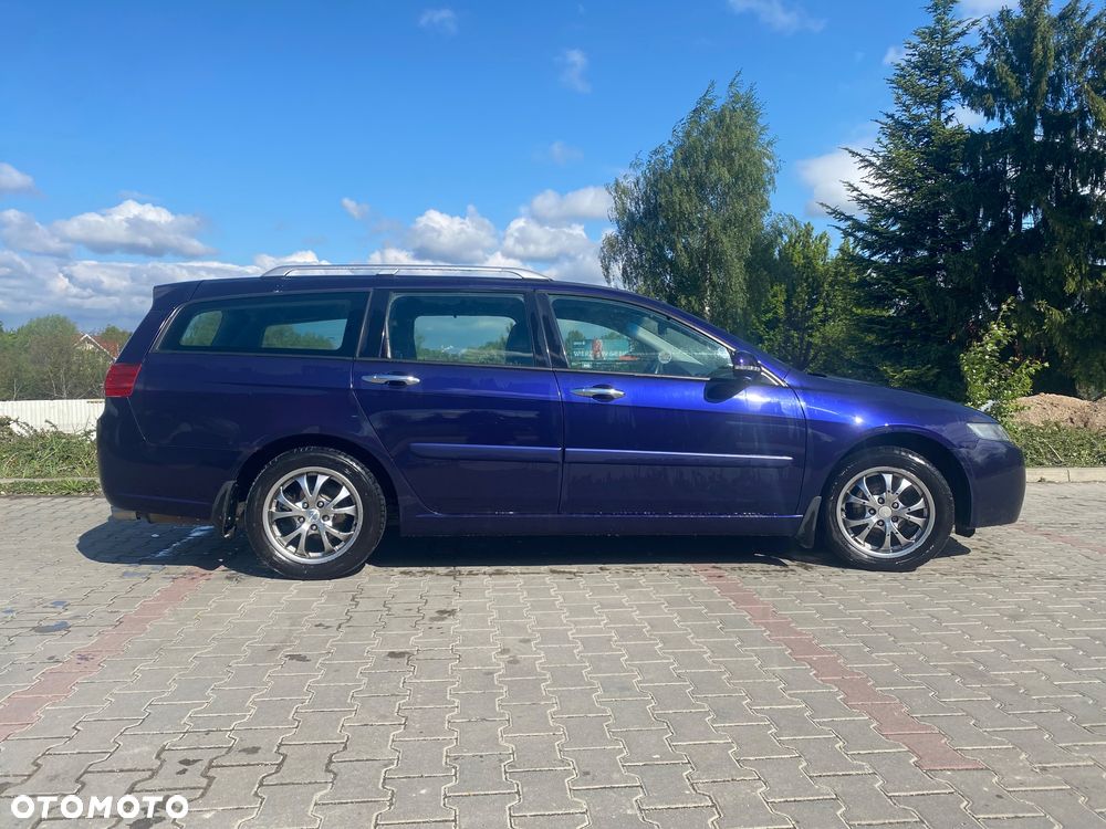 Honda Accord 2.0 Executive - 19