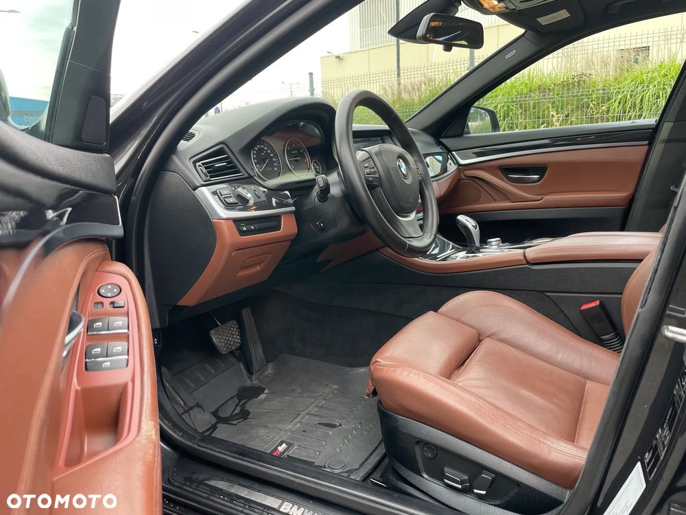 BMW Seria 5 530d Touring Sport-Aut - 8