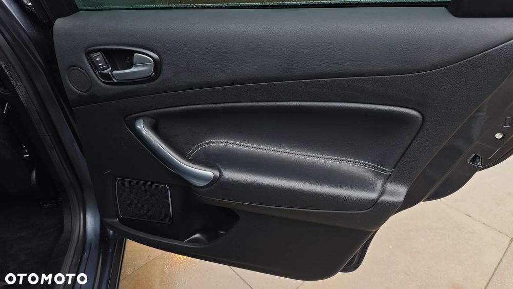 Ford Mondeo 2.0 FF Titanium - 16