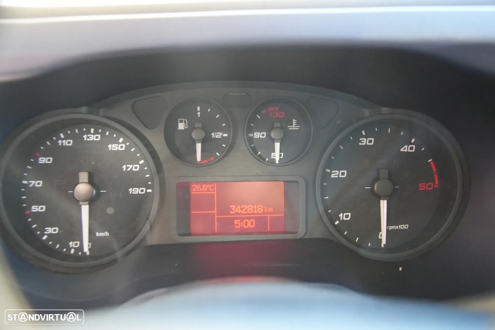 Iveco Daily Frio HI-MATIC 35-160 2.3td 160cv Automática - 14