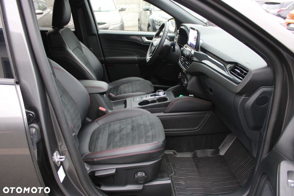 Ford Kuga - 29