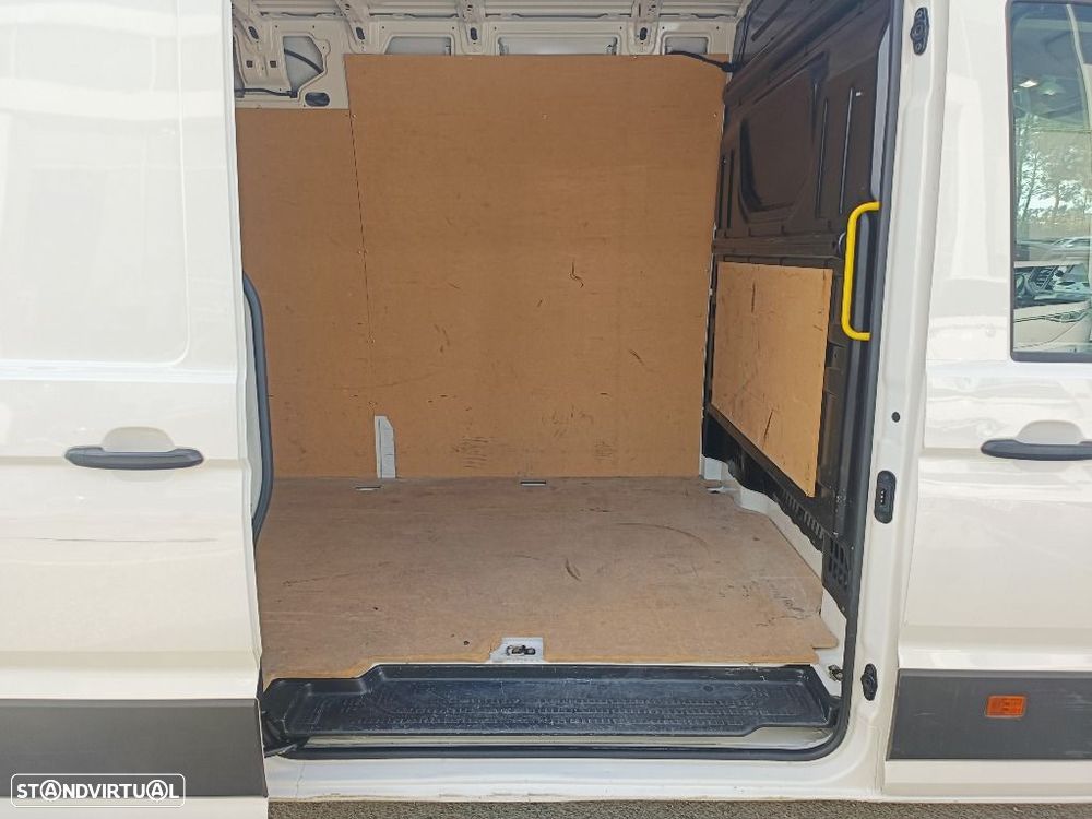 VW Crafter 16- 35 2.0 TDI L4H3 LONGO TECTO ALTO AUT. - 11