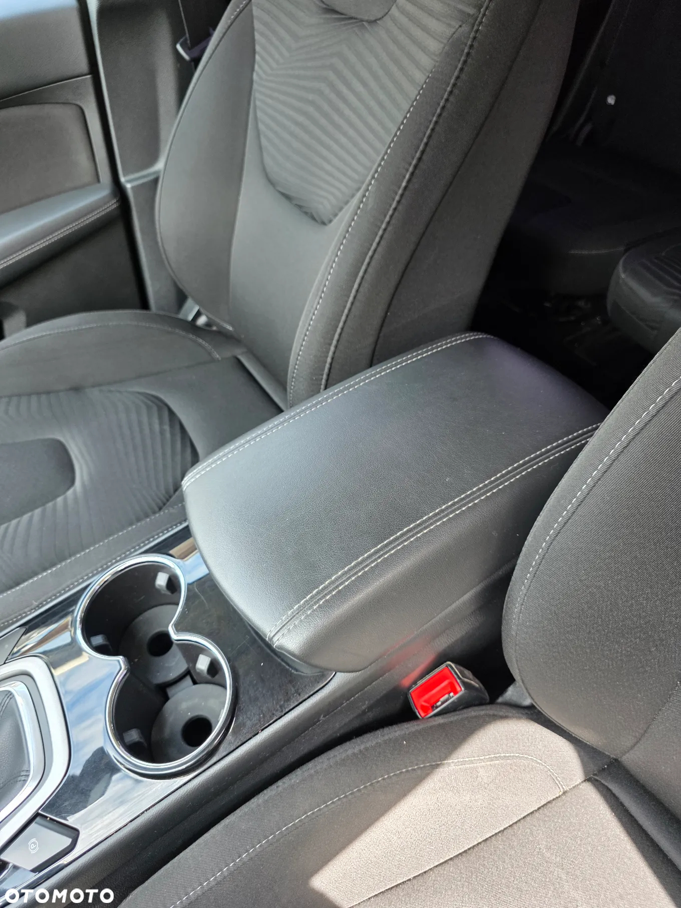 Ford S-Max 2.0 TDCi Trend - 30