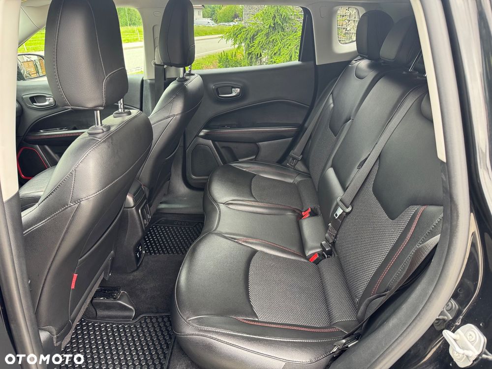 Jeep Compass 2.0 MJD Trailhawk 4WD S&S - 23