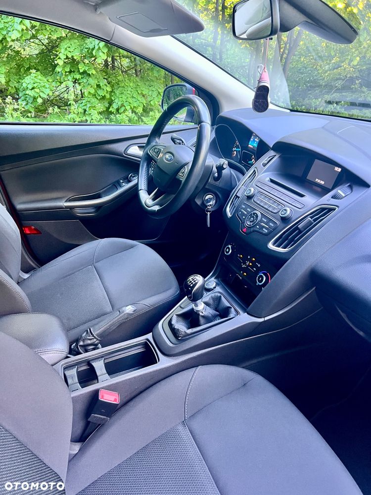 Ford Focus 1.0 EcoBoost Trend - 12