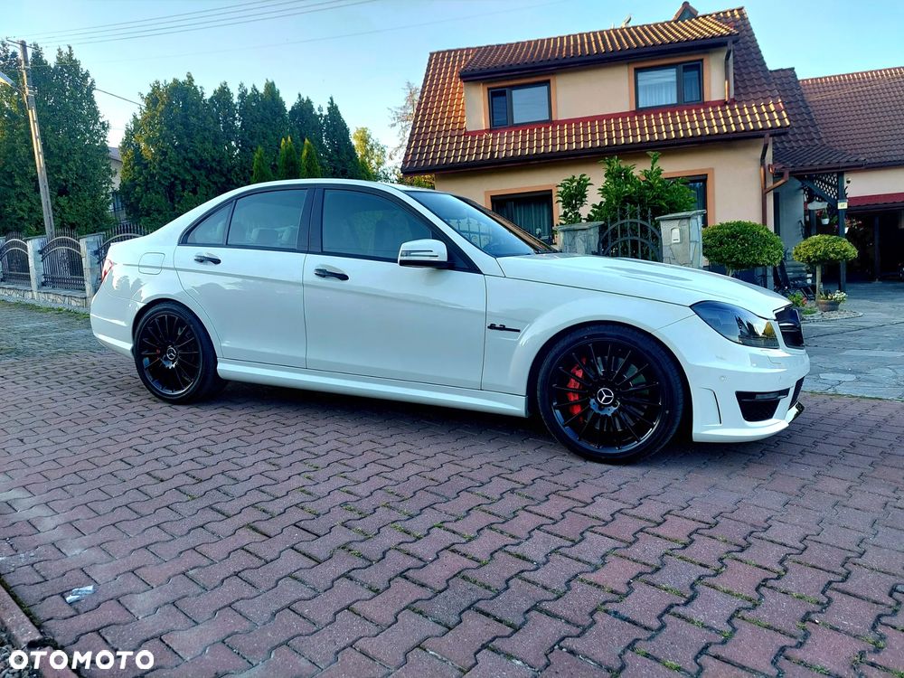 Mercedes-Benz Klasa C 63 AMG AMG SPEEDSHIFT MCT AMG Performance Package - 6