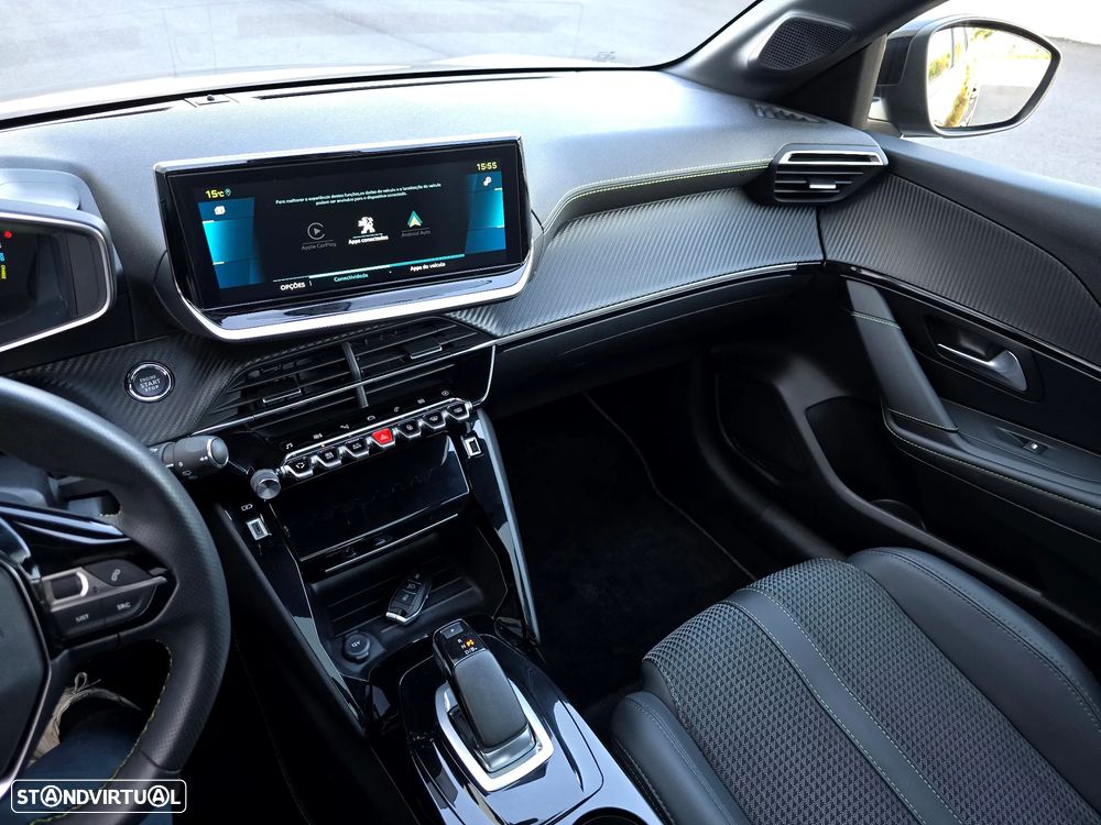 Peugeot e-208 GT - 21