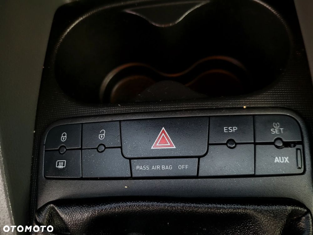 Seat Ibiza 1.4 16V Style - 12