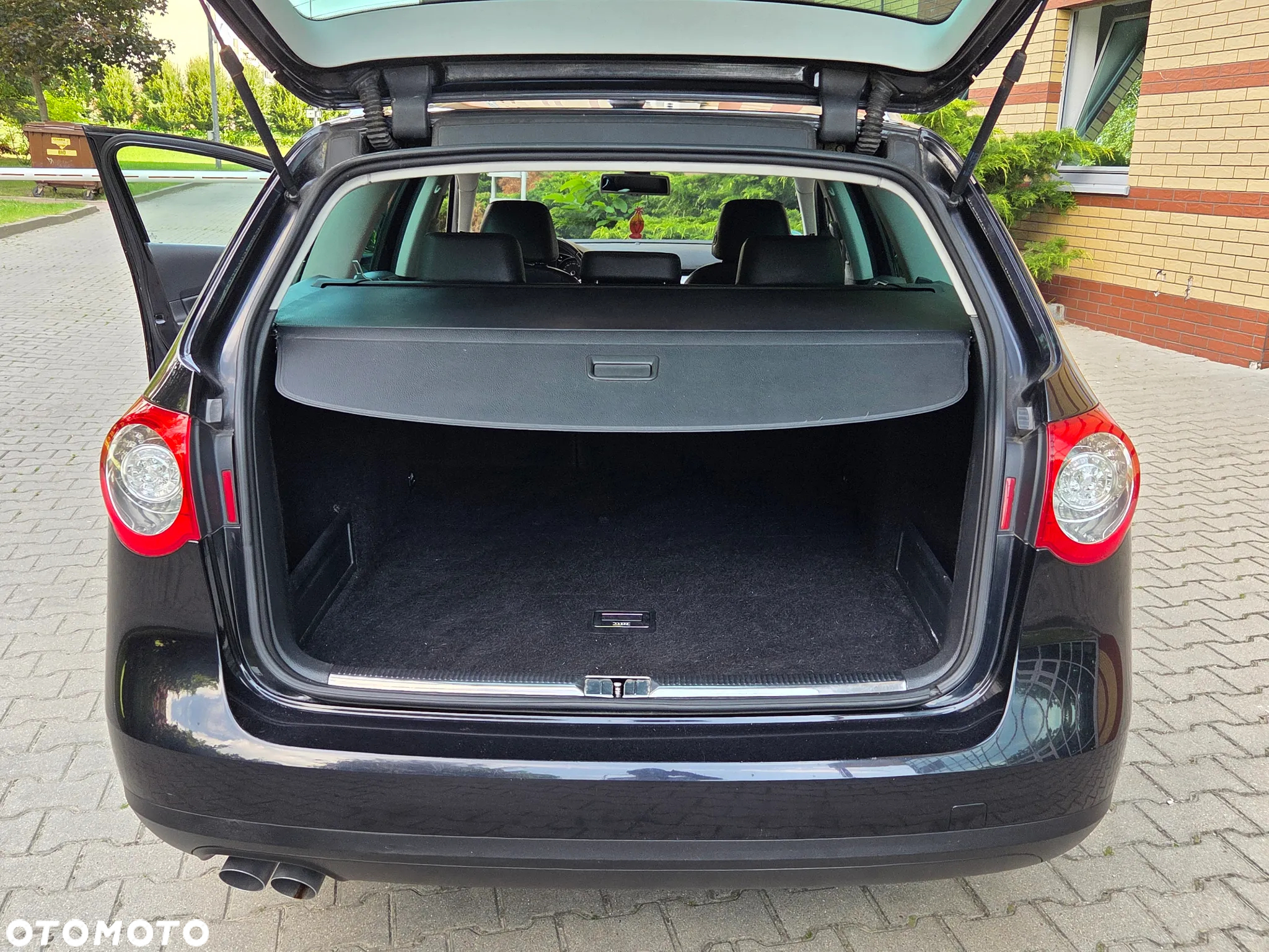 Volkswagen Passat 2.0 TDI Highline - 24
