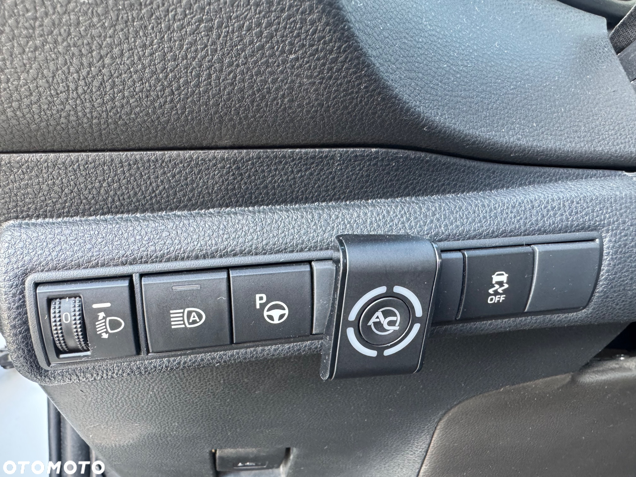 Toyota Corolla 1.8 Hybrid Active - 10