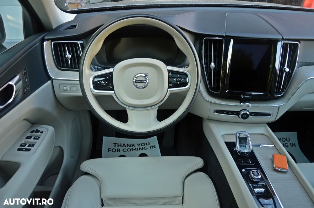 Volvo XC 60 T8 Twin Engine AWD Geartronic Inscription - 26