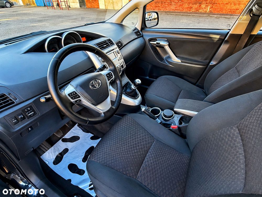 Toyota Verso 1.8 5-Sitzer Comfort - 13