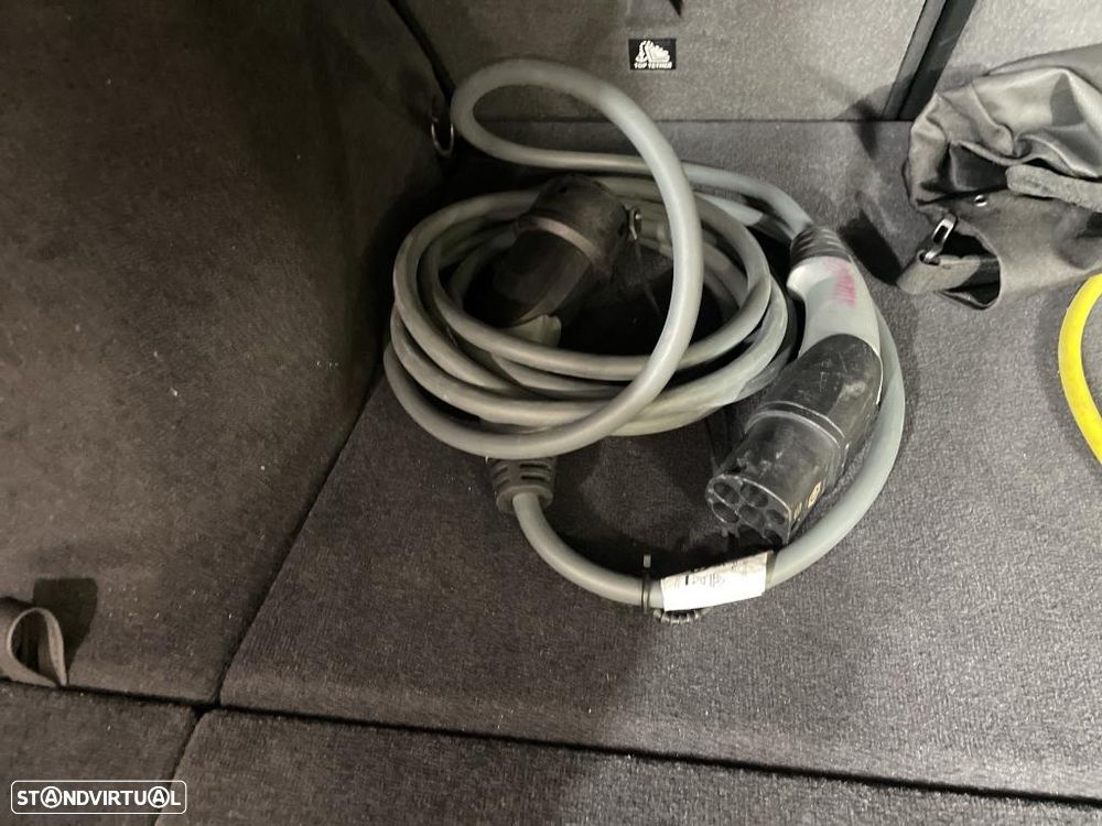 BMW 320 e Pack Essence Auto - 11