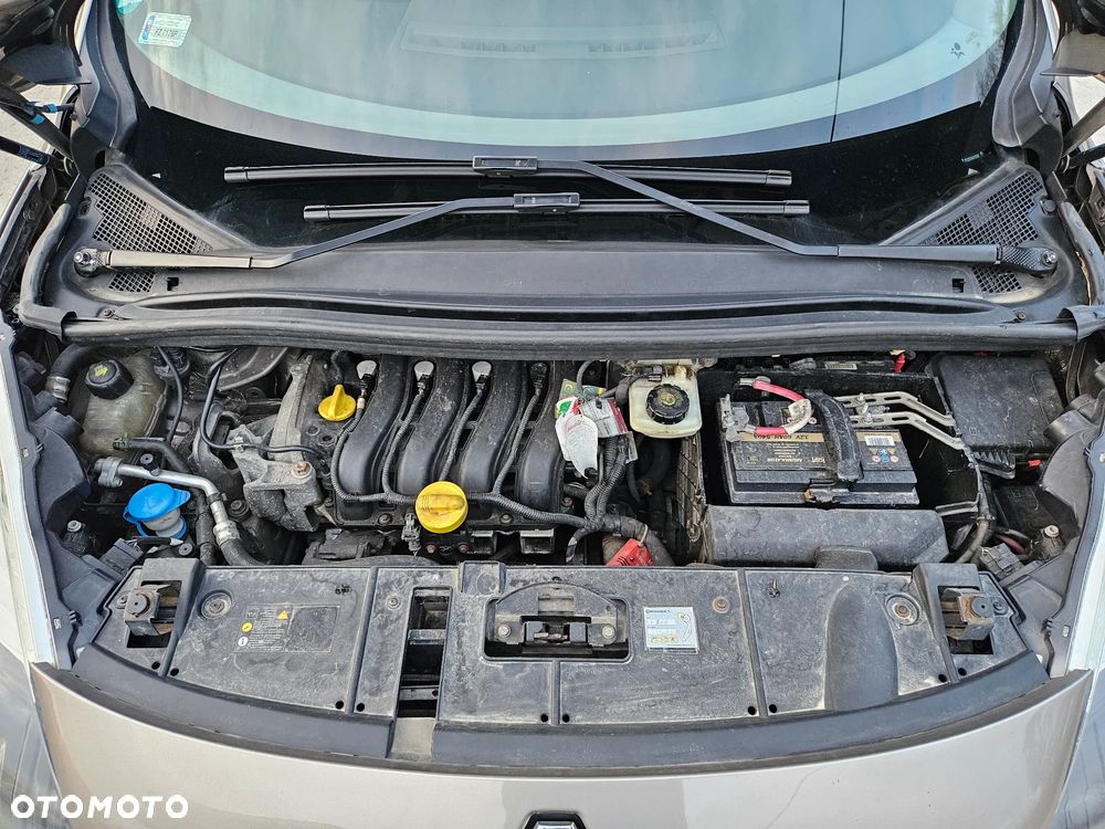 Renault Grand Scenic 1.6 16V 110 Dynamique - 25