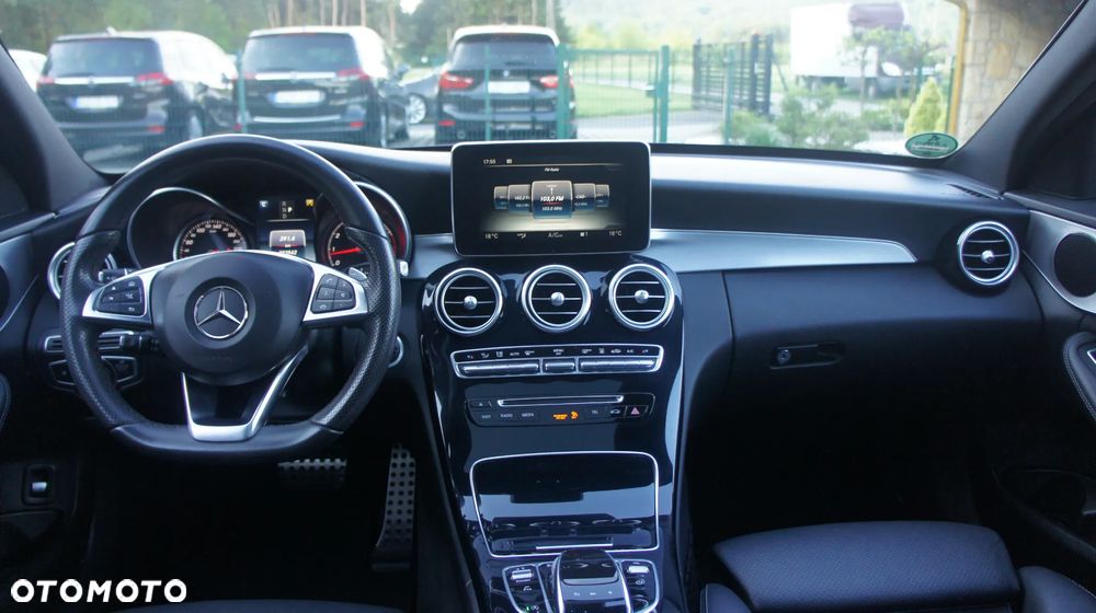 Mercedes-Benz Klasa C 200 9G-TRONIC AMG Line - 30