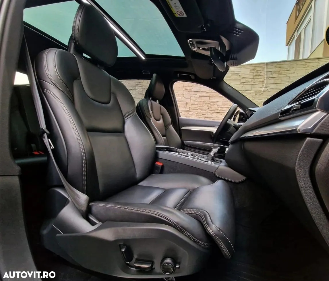 Volvo XC 90 D5 AWD Geartronic Momentum - 5