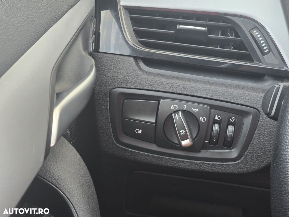 BMW X1 xDrive20i AT - 21
