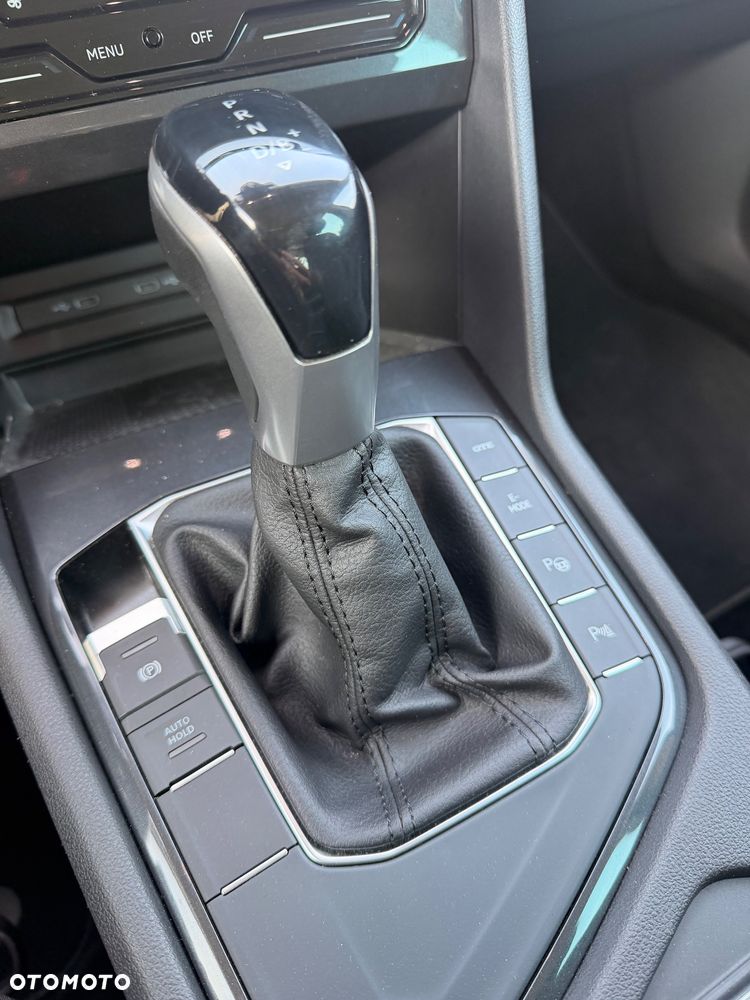 Volkswagen Tiguan - 14