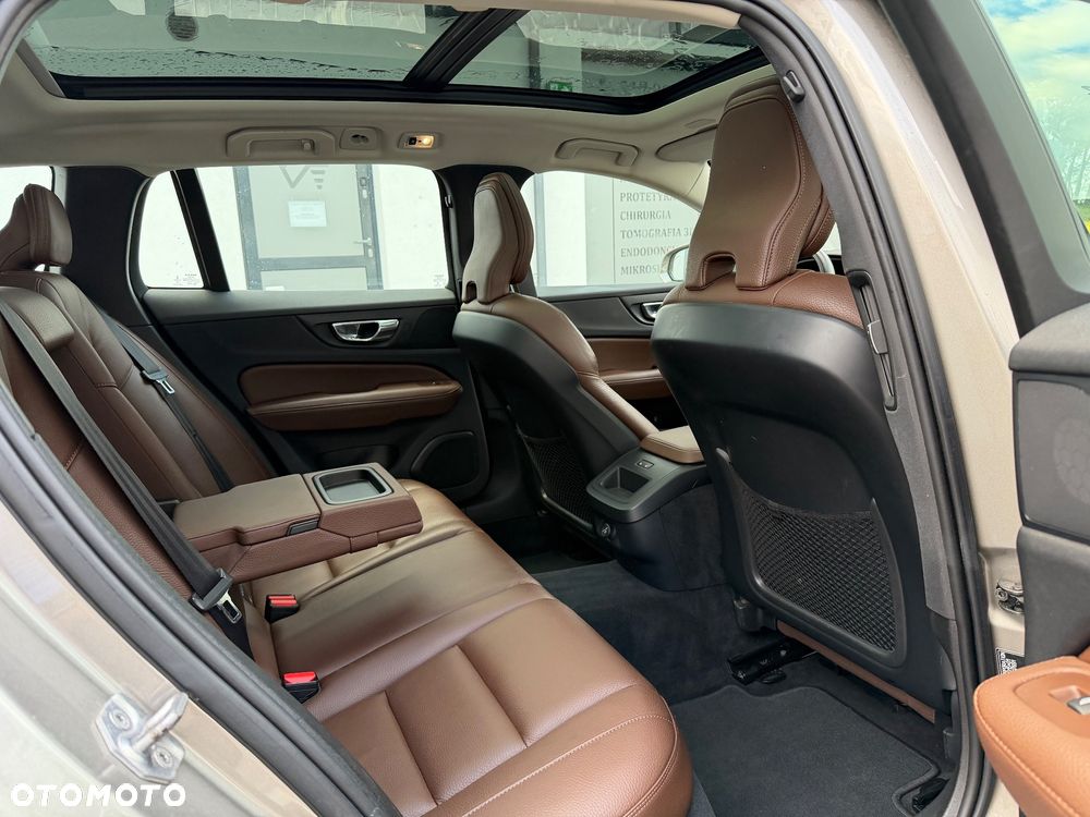 Volvo V60 D3 Summum - 8