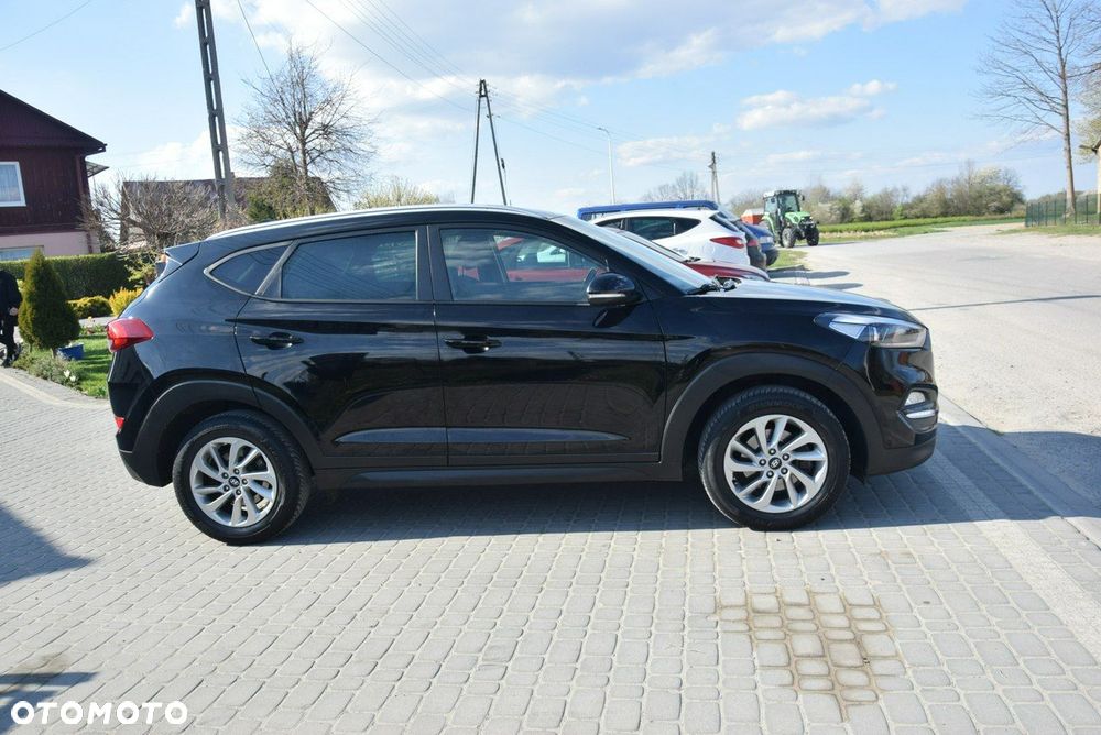 Hyundai Tucson 1.7 CRDI BlueDrive Comfort 2WD - 9