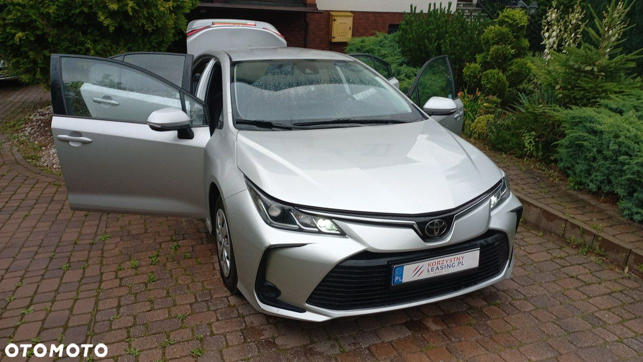 Toyota Corolla - 2